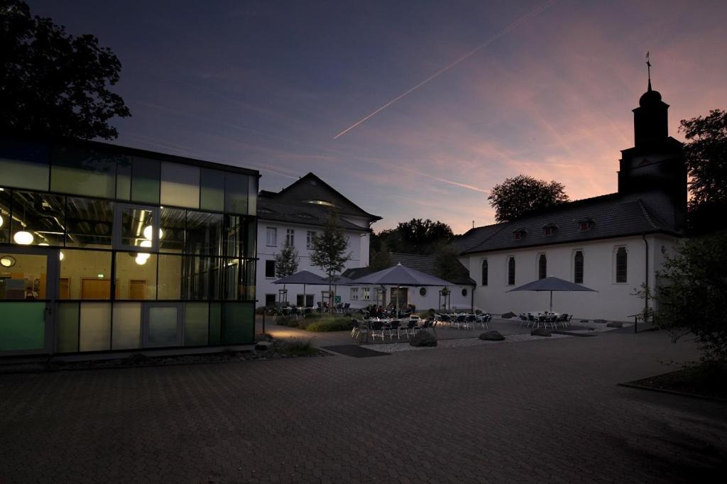 Haus Venusberg Jugendbildungsstaette Bonn Hotell Exteriör bild