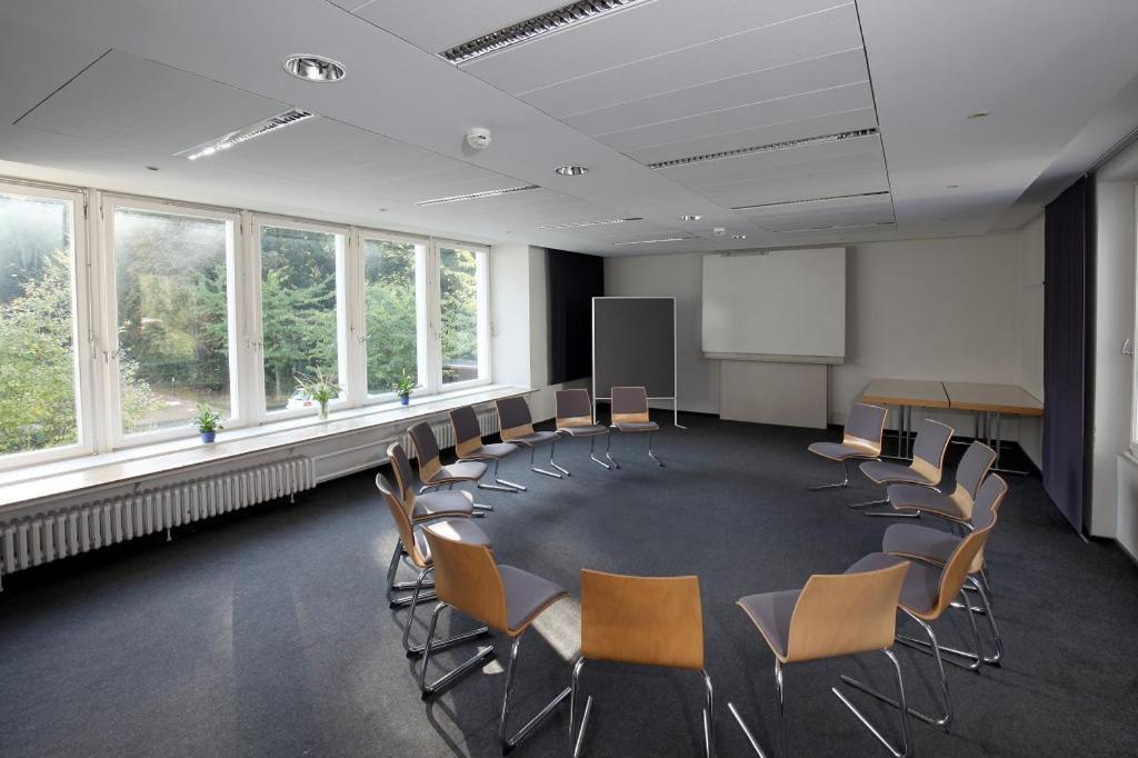Haus Venusberg Jugendbildungsstaette Bonn Hotell Exteriör bild